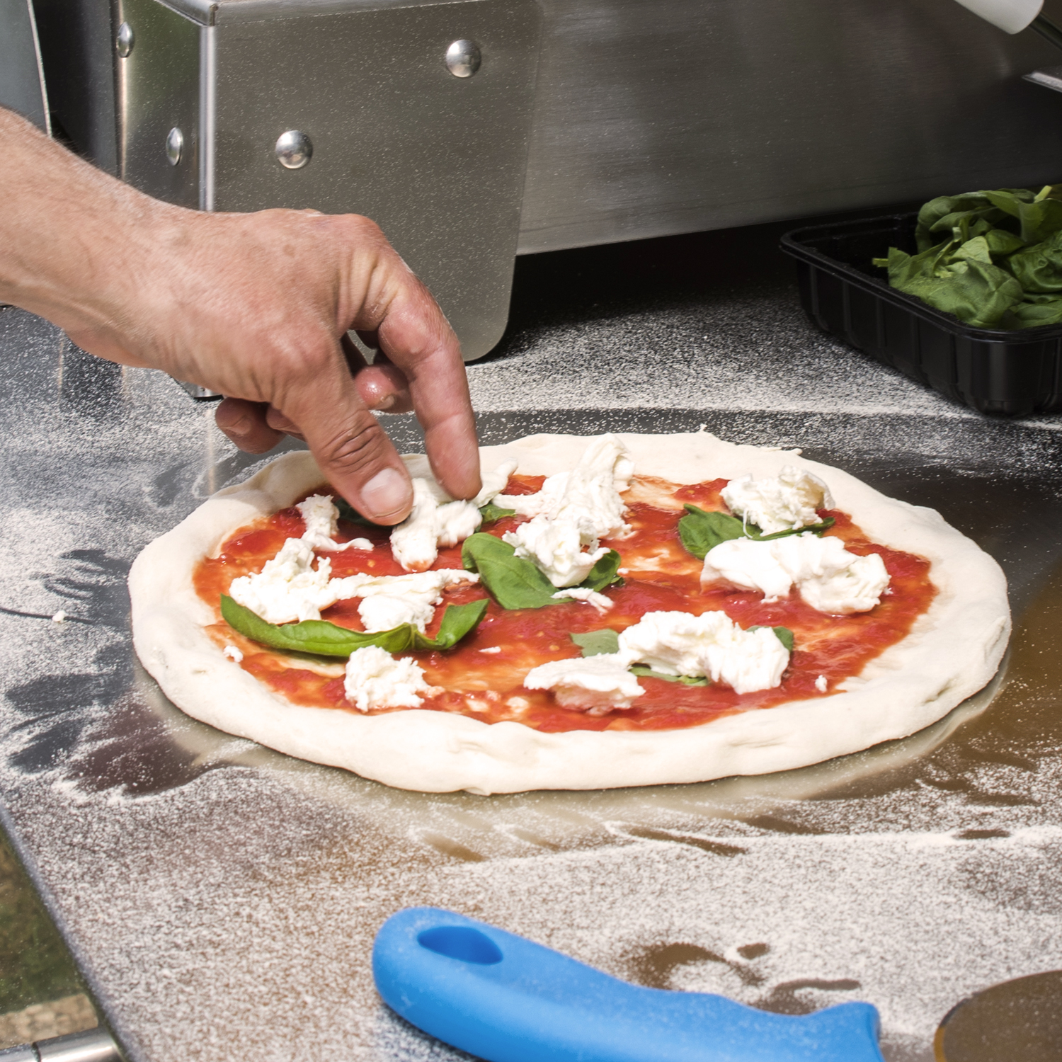 Alfa Forni Pizzaofen Ciao Grau ohne Unterbau + Ventura Pizza-Set (4-tlg.) gratis
