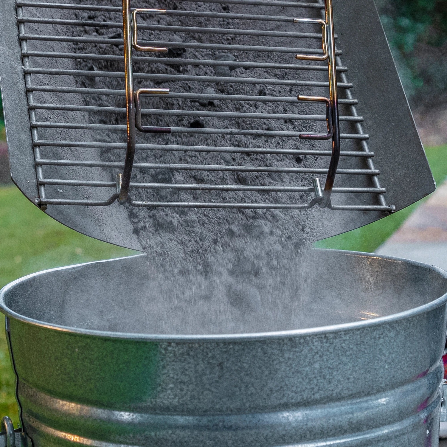 Char-griller - Pro Deluxe Charcoal Barrel Grill