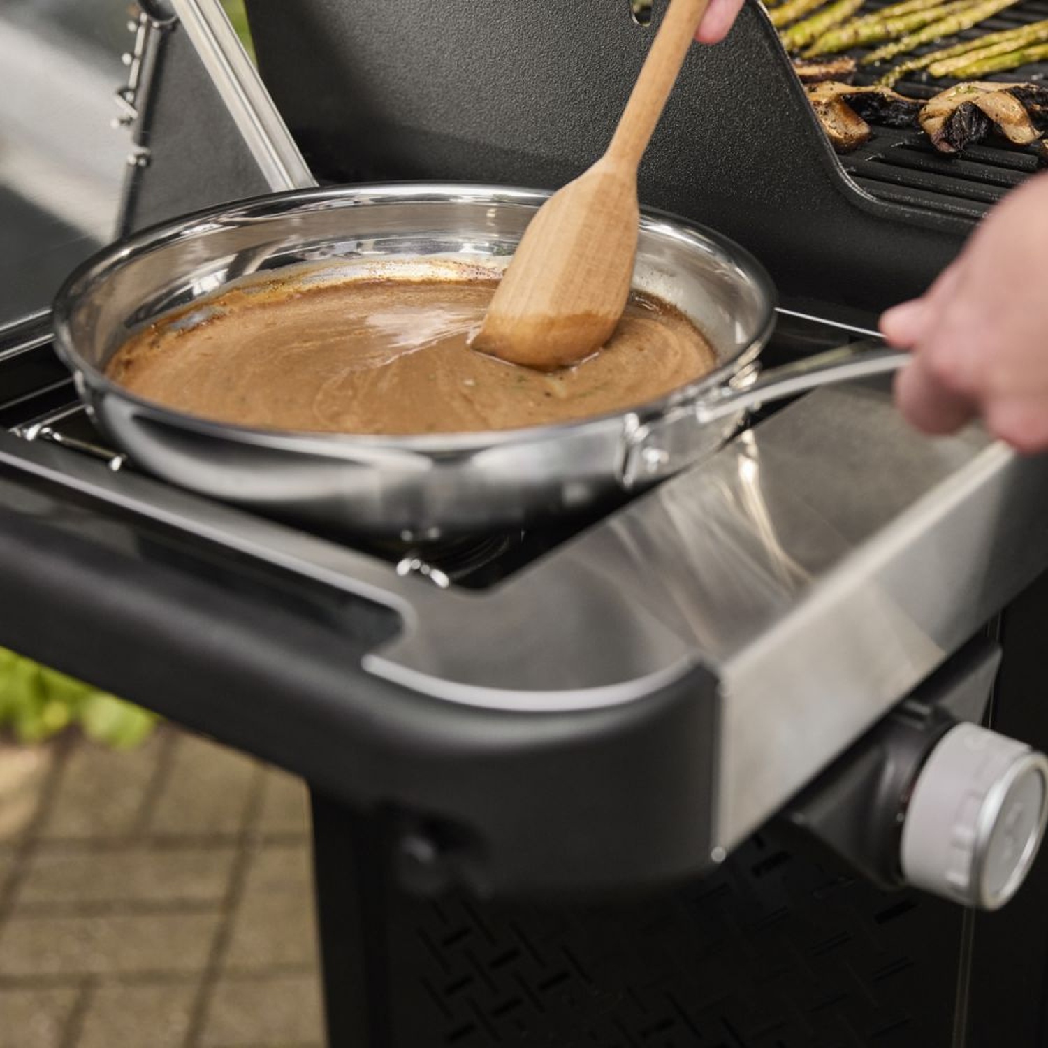 Weber GENESIS E-435W Gasgrill
