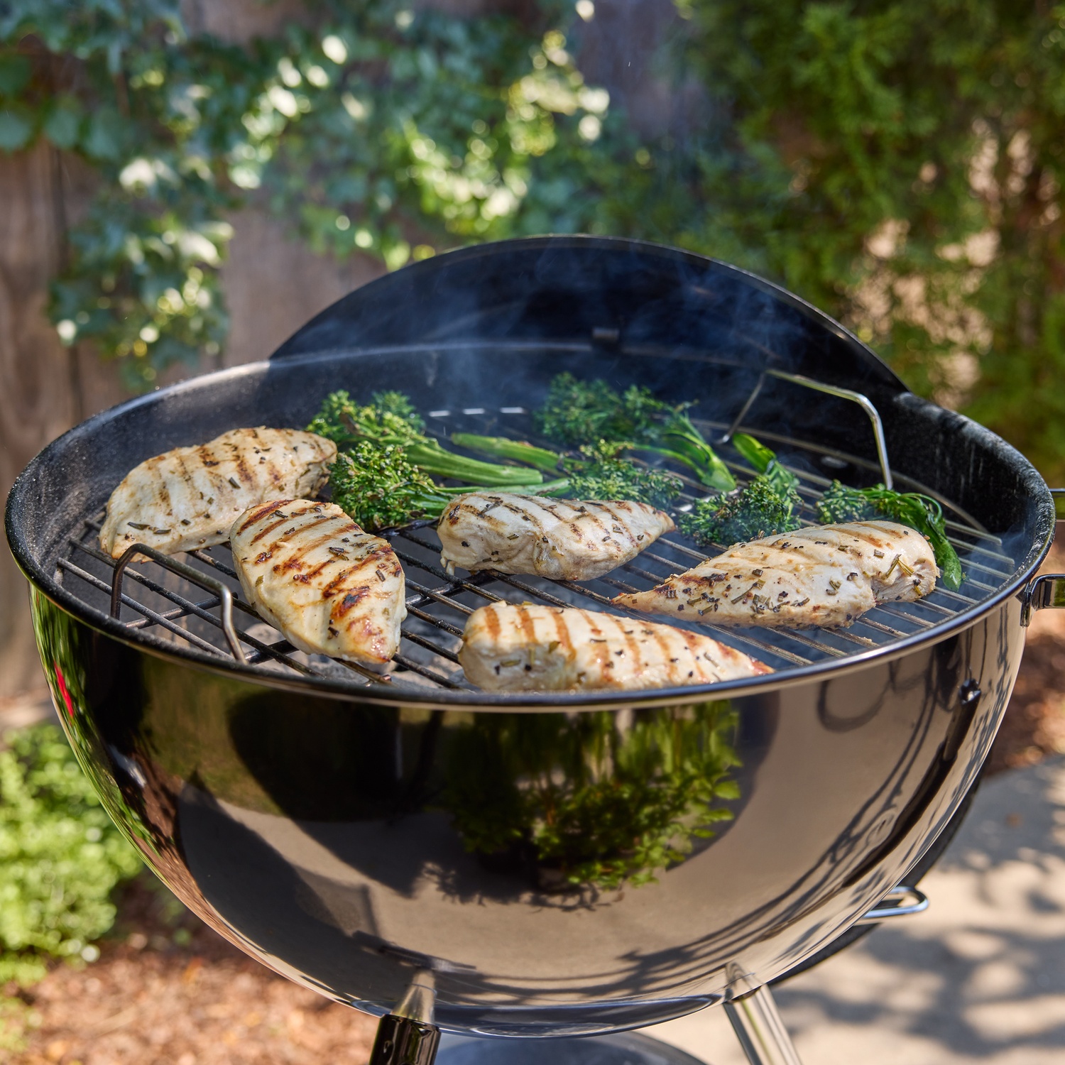 Weber Original Kettle Holzkohlegrill 47 cm