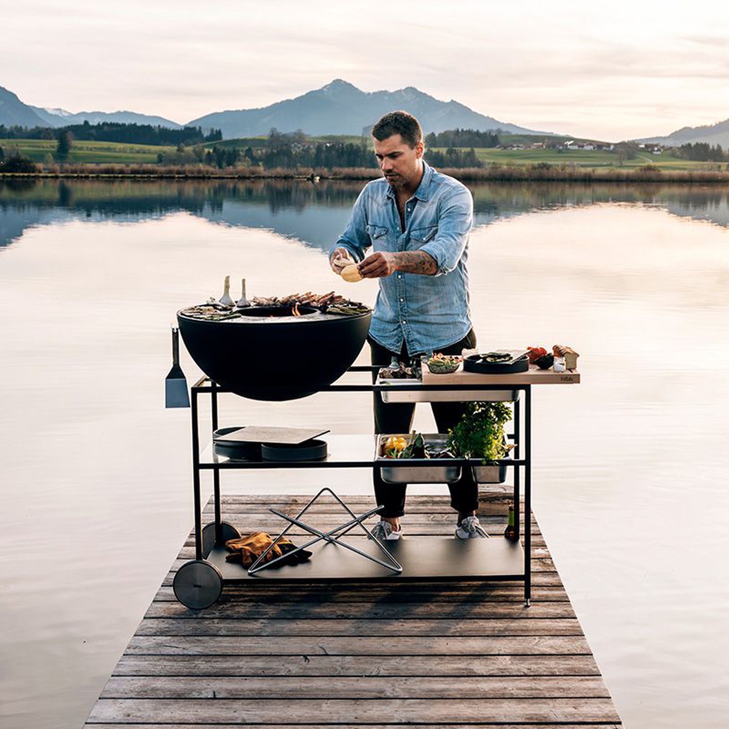 höfats FIRE KITCHEN mit BOWL 70 Plancha-Grillset tief