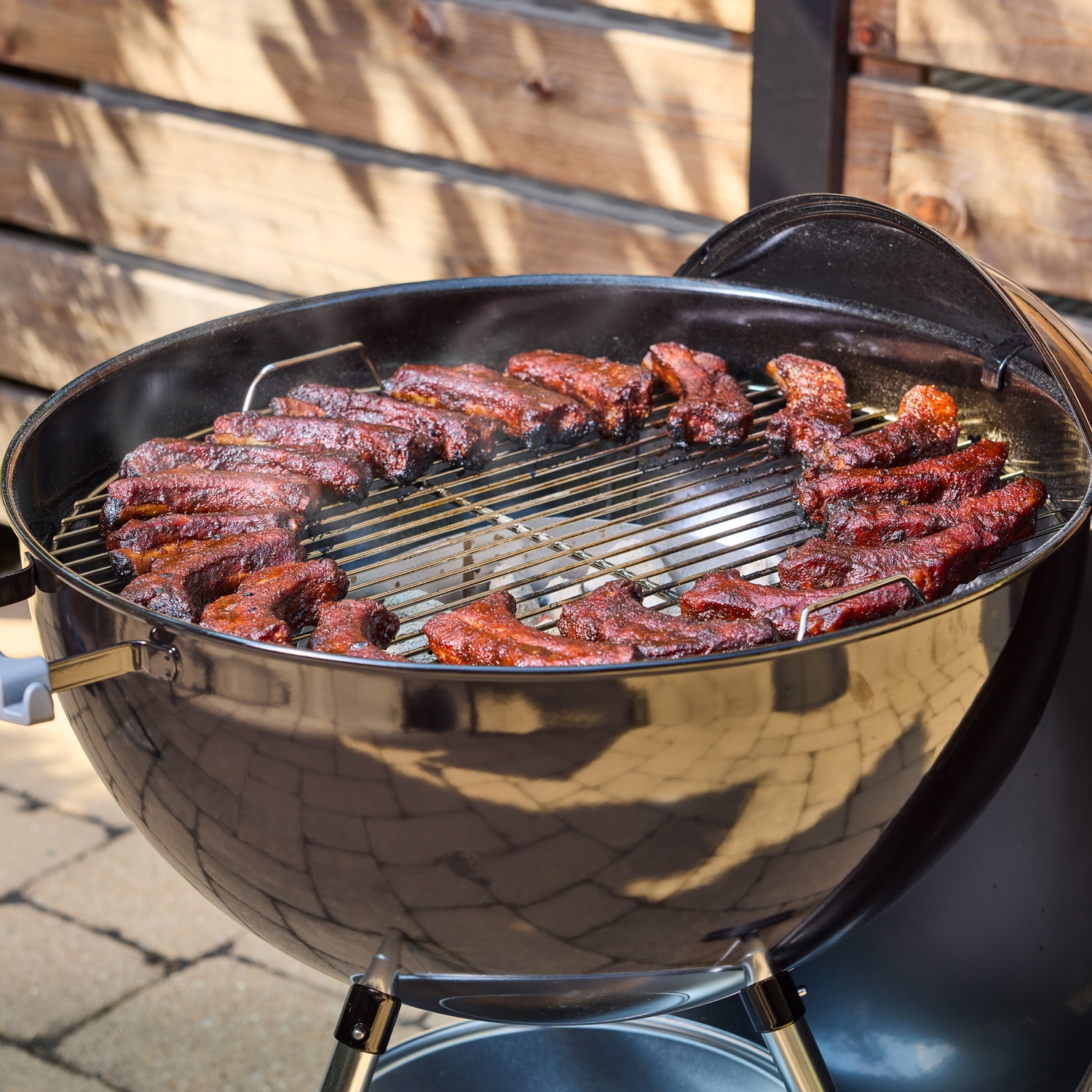 Weber Original Kettle Holzkohlegrill 57 cm