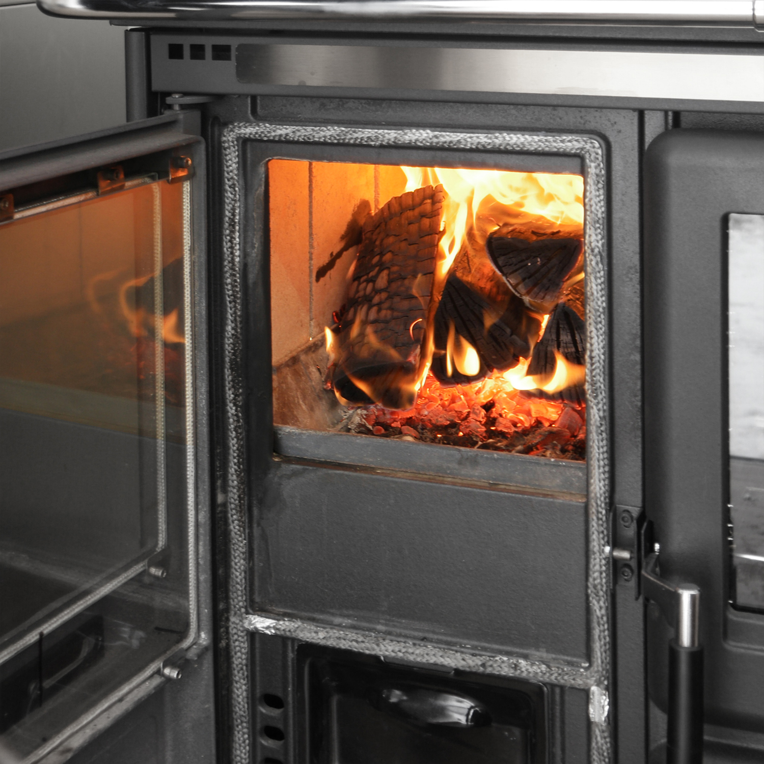 La Nordica Rosa XXL.16 cuisinière à bois acier anthracite-noir
