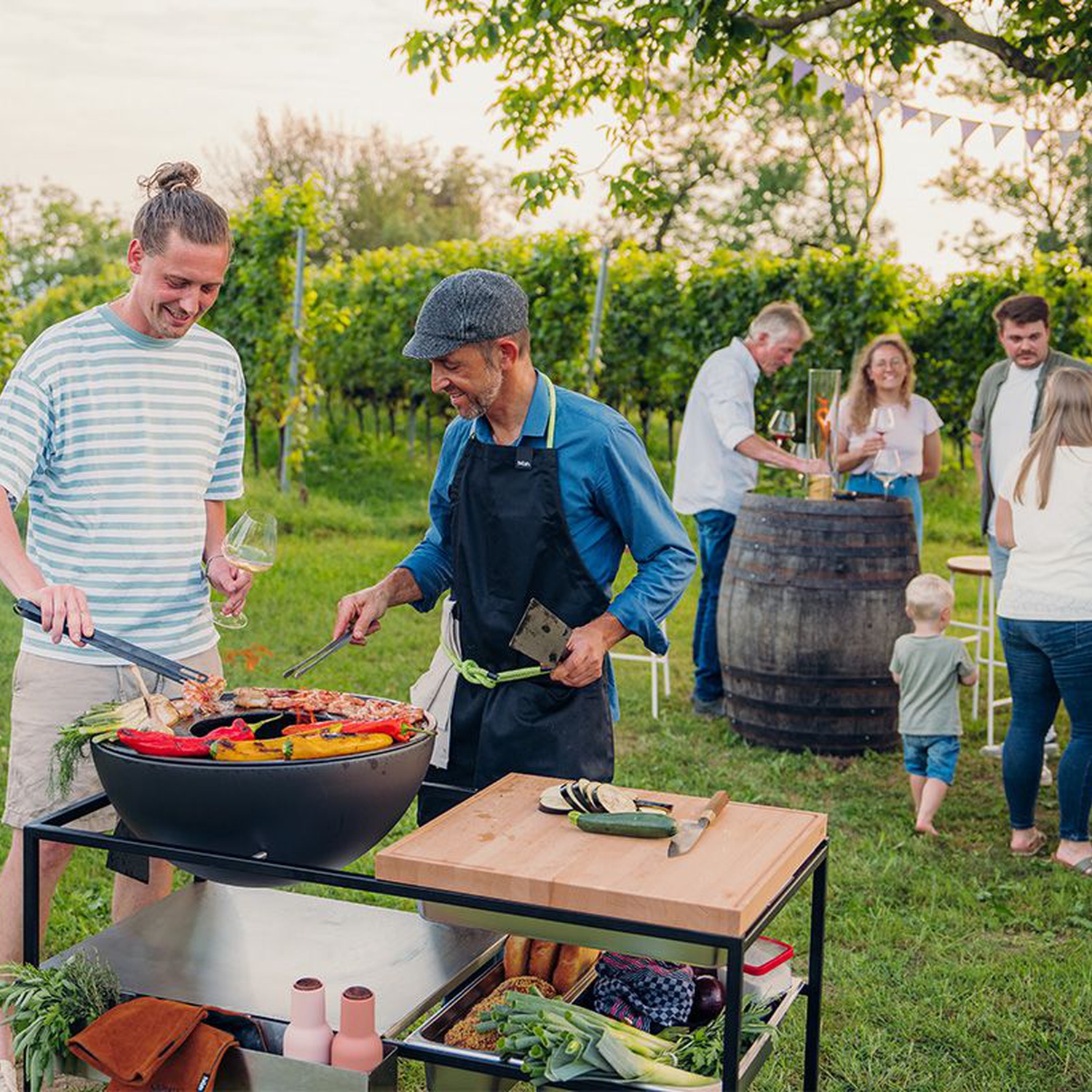 höfats FIRE KITCHEN mit BOWL 57 Plancha-Grillset tief