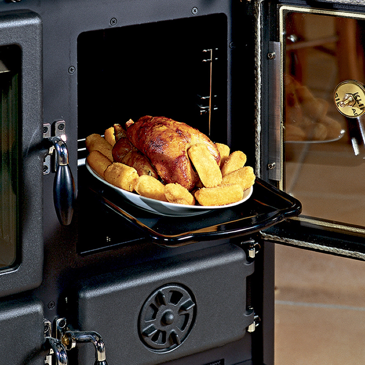 La Nordica Rosetta 5.0 majolique Cuisinière à bois Bordeaux
