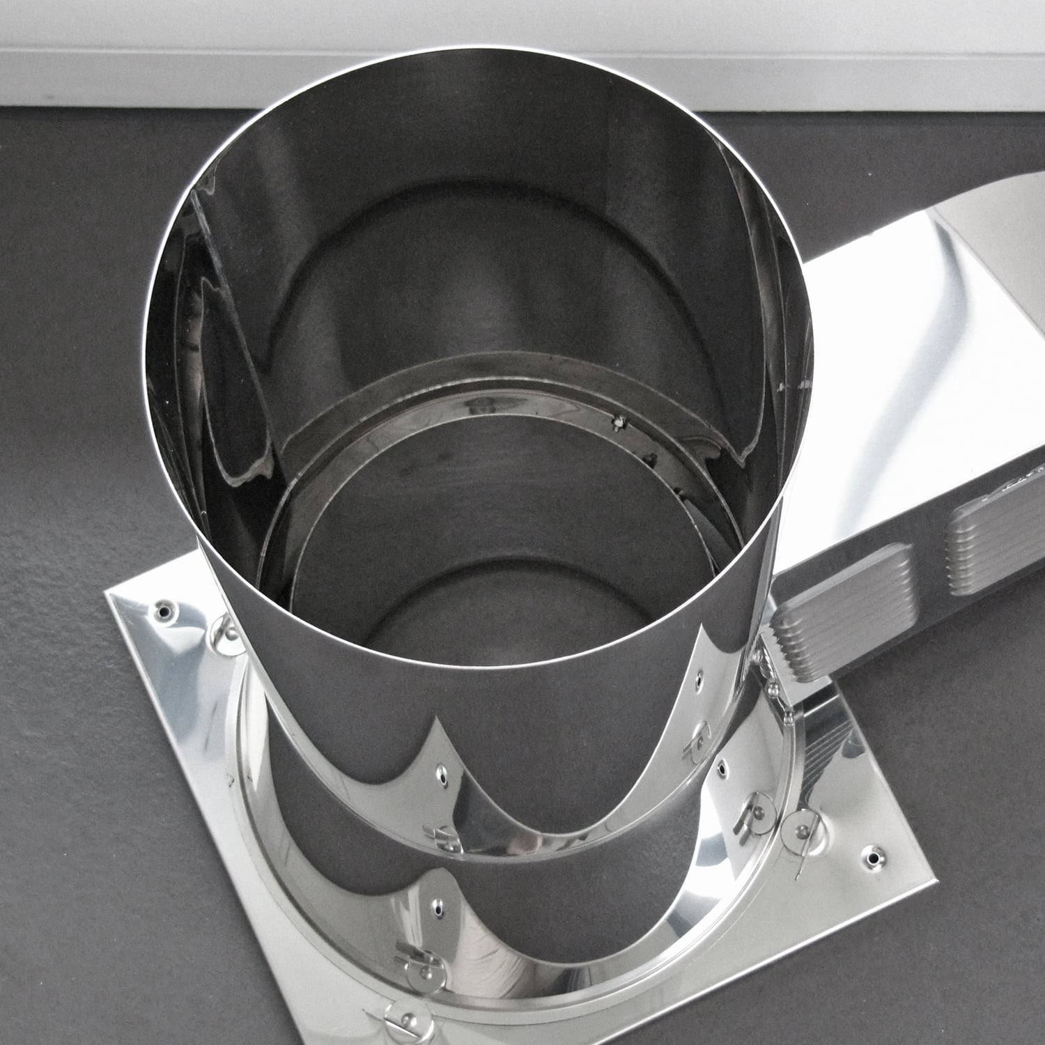 Ventilateur de fumées / Extracteur 200 mm avec plaque de base