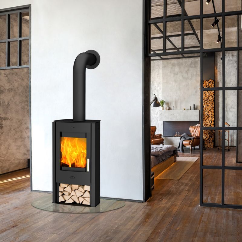 Schwarzer Kaminofen Fireplace Tuvalu mit großer Sichtscheibe